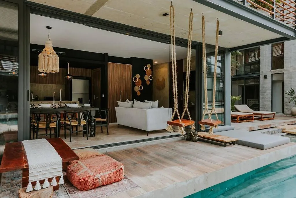 Cenote + Swim-Up + Luxury Condo Tulum Pueblo Appartement