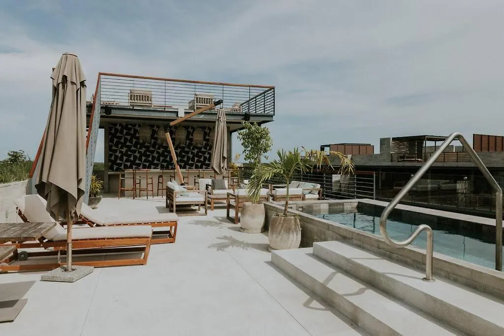 Cenote + Swim-Up + Luxury Condo Tulum Pueblo Appartement